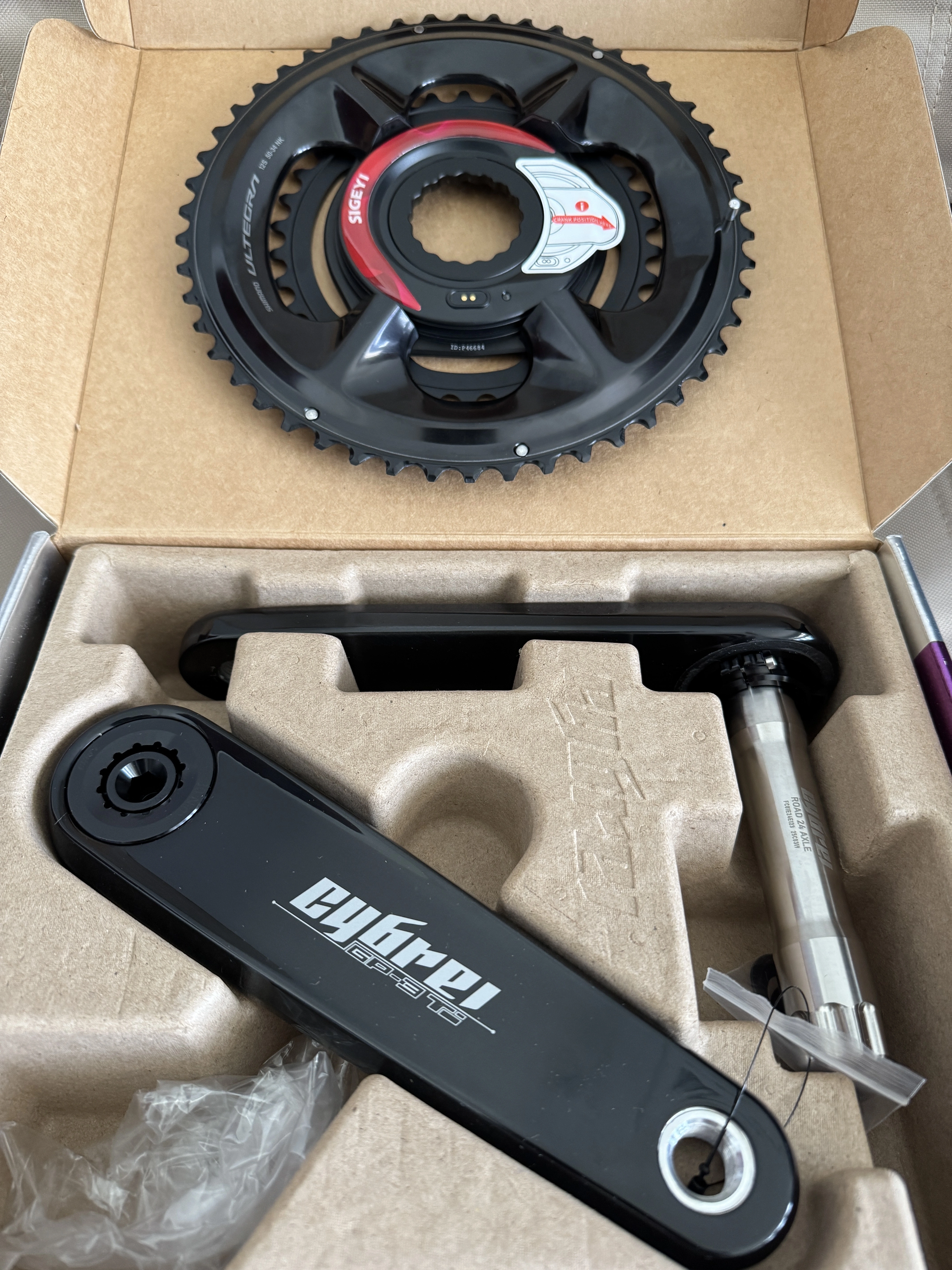 24 AXLE CARBON CRANKSET photo review